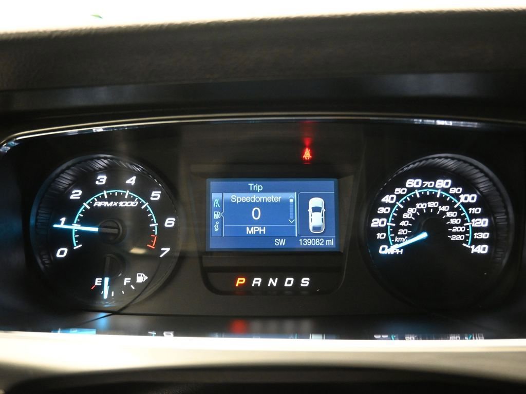 Used 2018 Ford Taurus SEL FWD image 15
