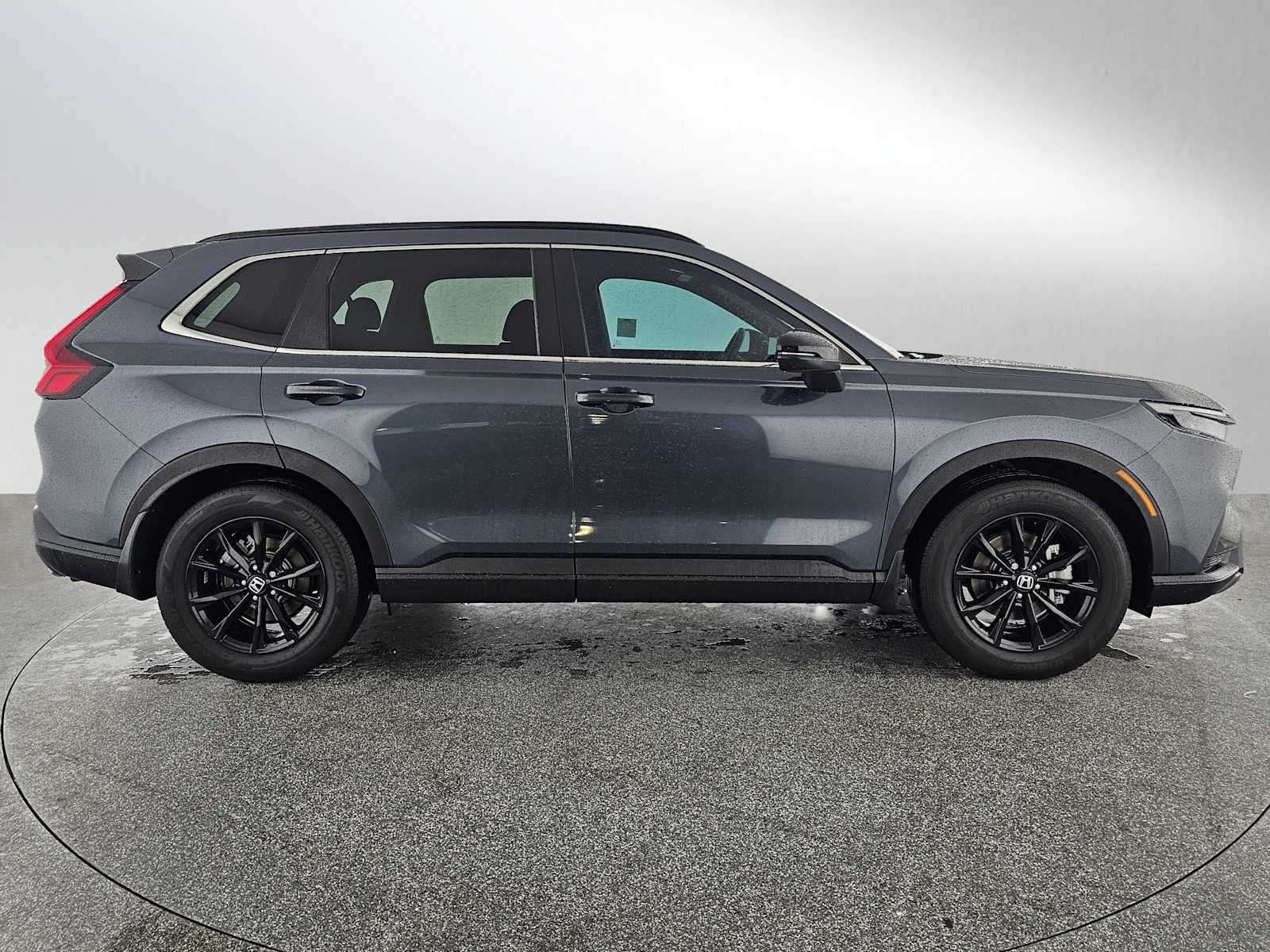 Used 2023 Honda CR-V Sport image 2