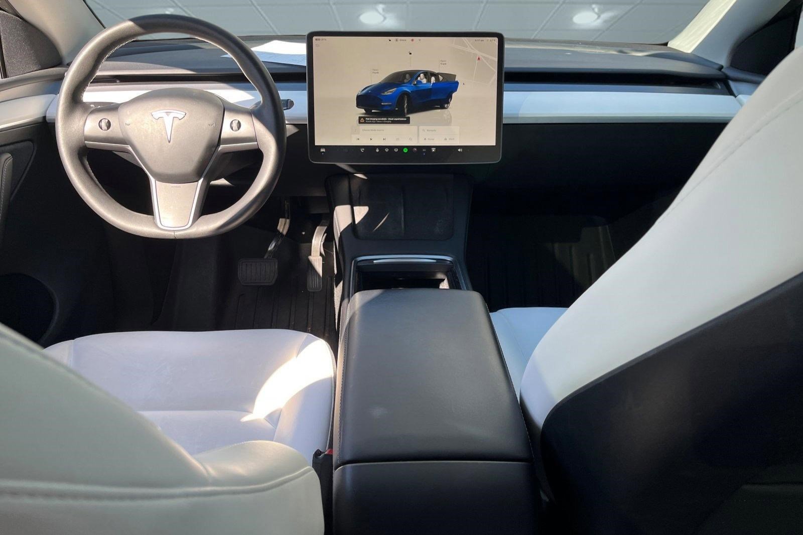 Used 2023 Tesla Model Y Long Range image 7