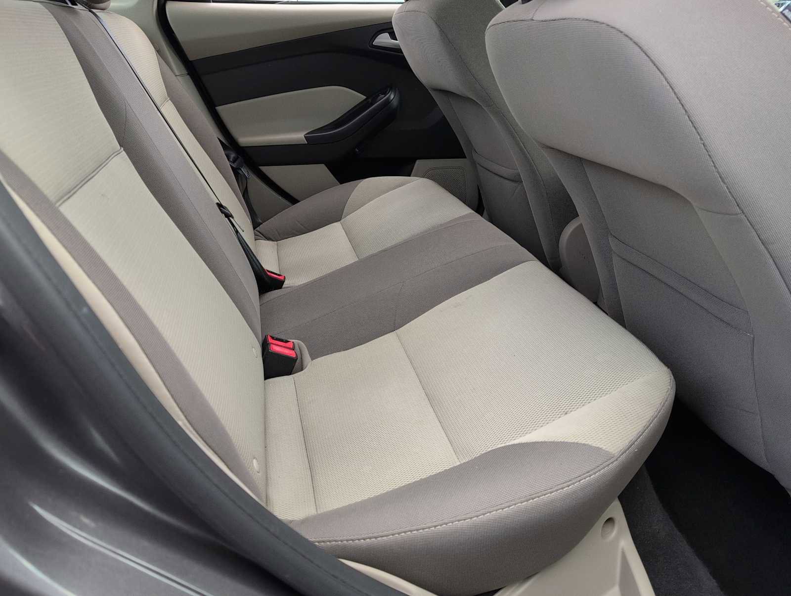 Used 2013 Ford Focus SE image 19