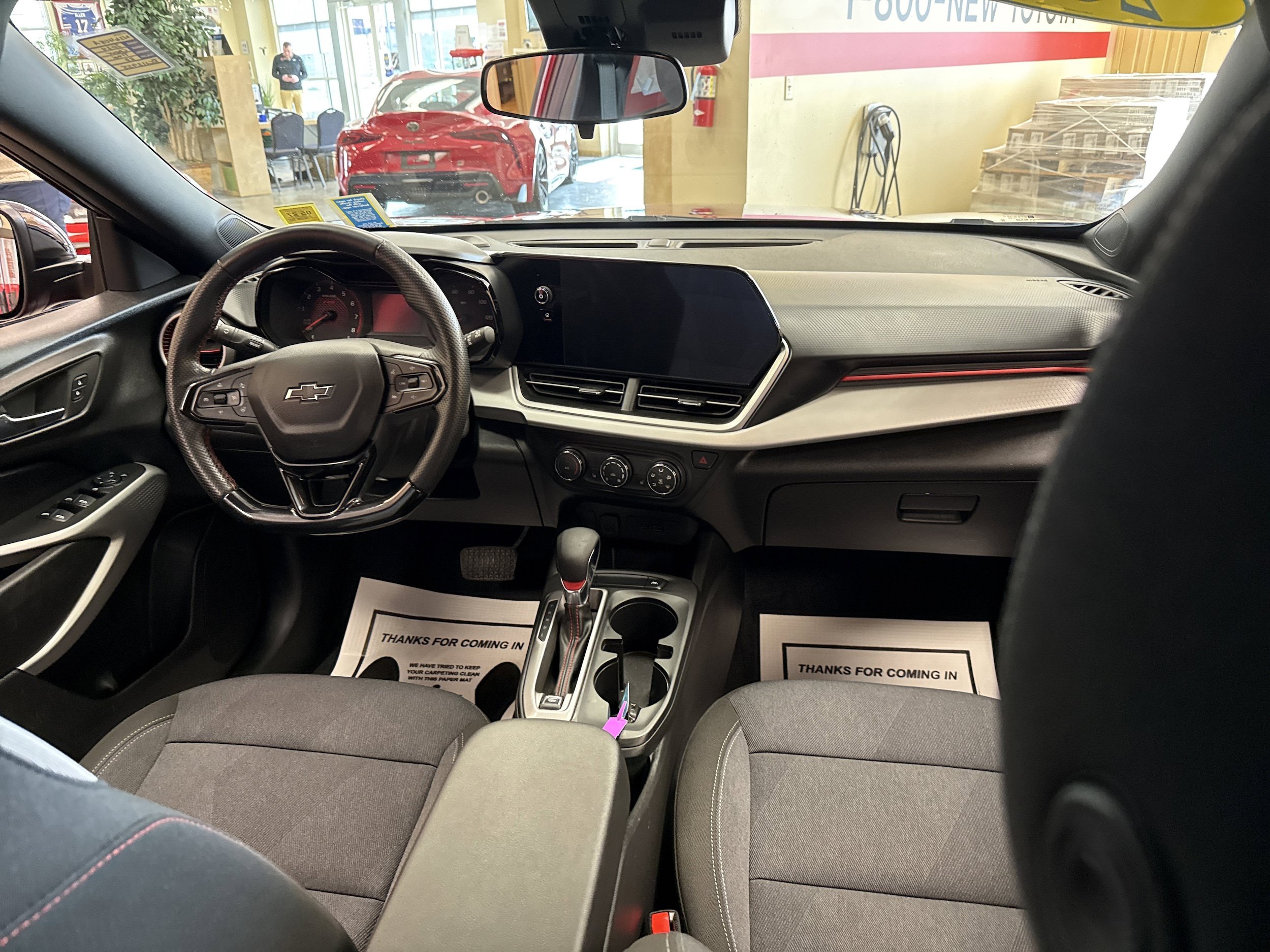 Used 2024 Chevrolet Trax RS FWD image 22
