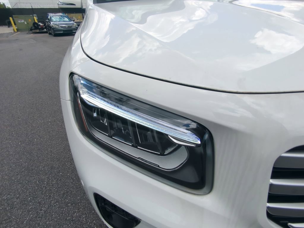 New 2025 Mercedes-Benz GLB 250 GLB 250 image 21