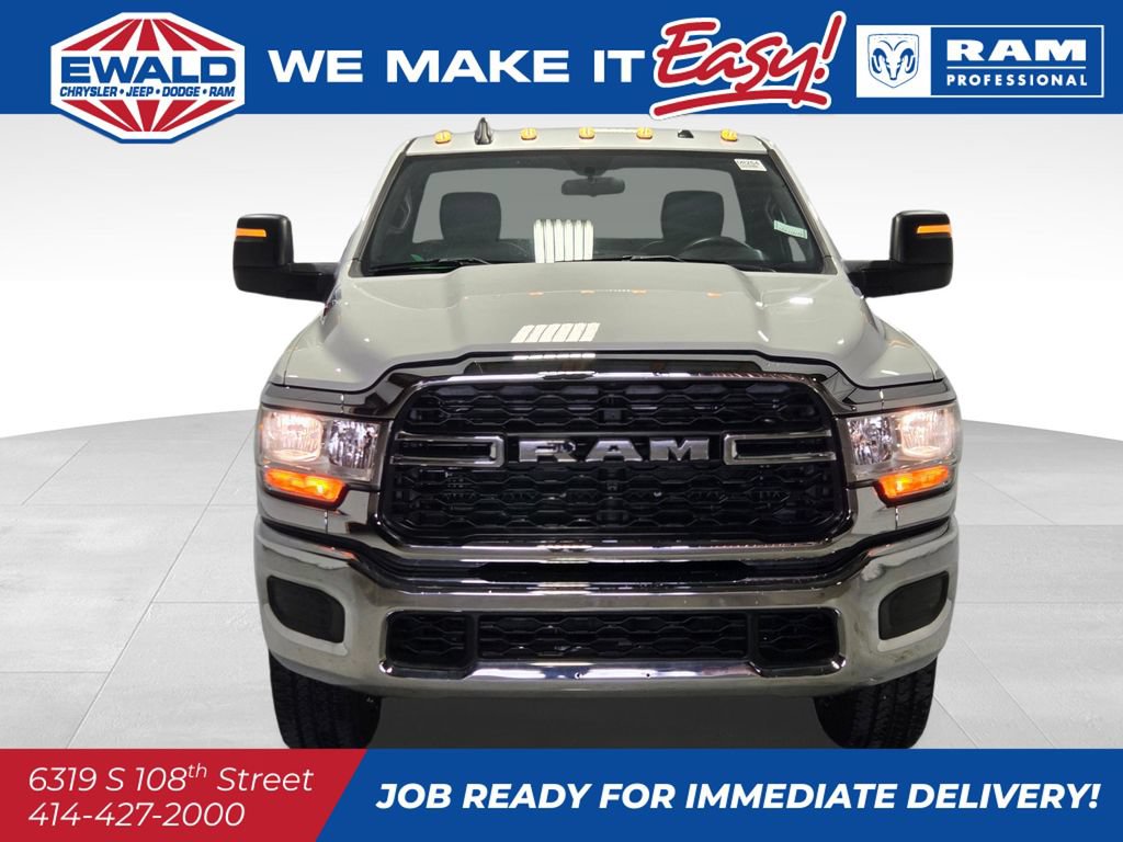 New 2024 RAM 2500 Tradesman w/ Chrome Appearance Group AWD/4WD image 15