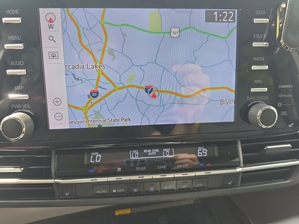 Used 2021 Toyota Sienna XLE w/ XLE Plus Package image 32