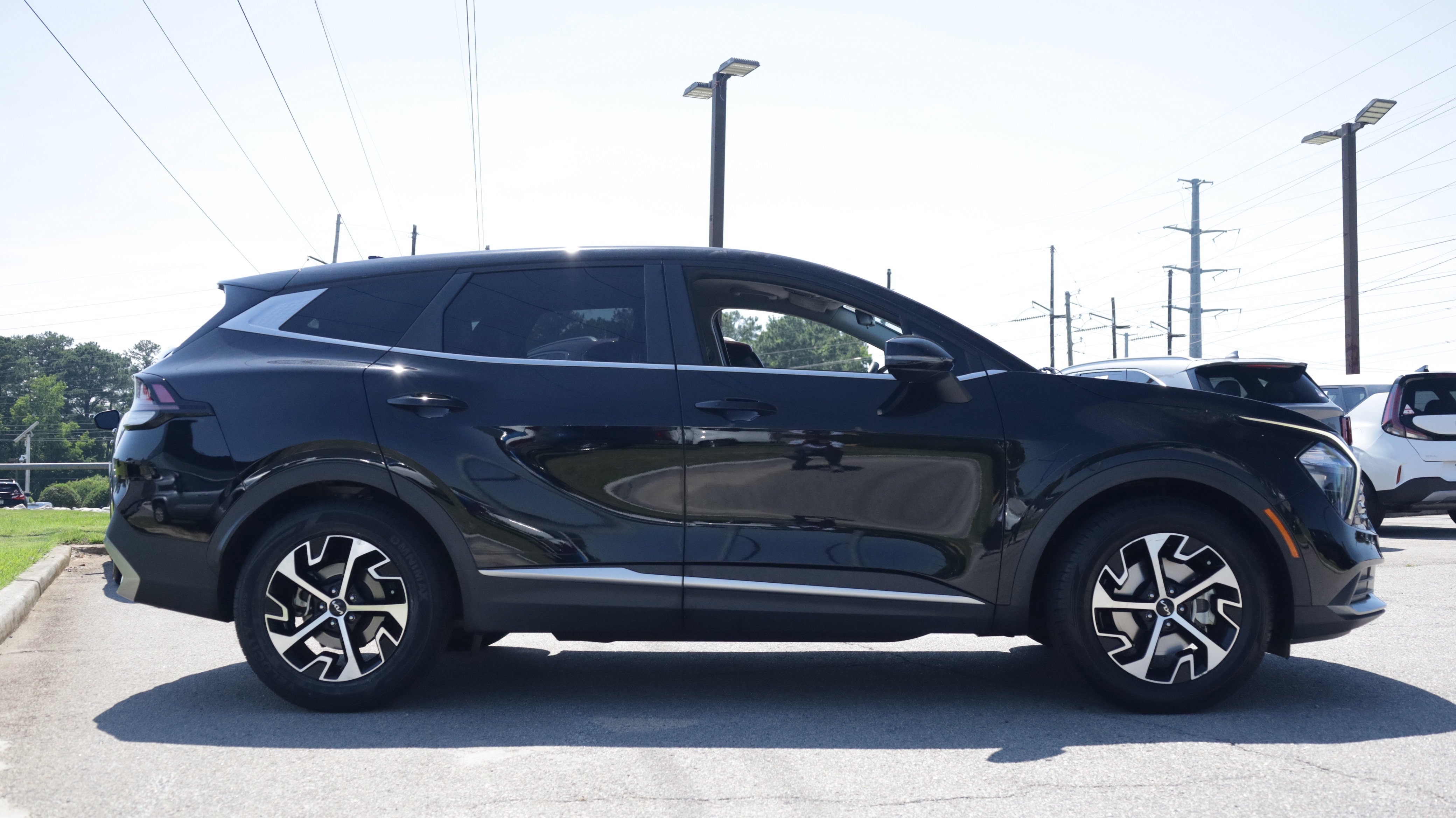 Used 2023 Kia Sportage EX FWD image 6