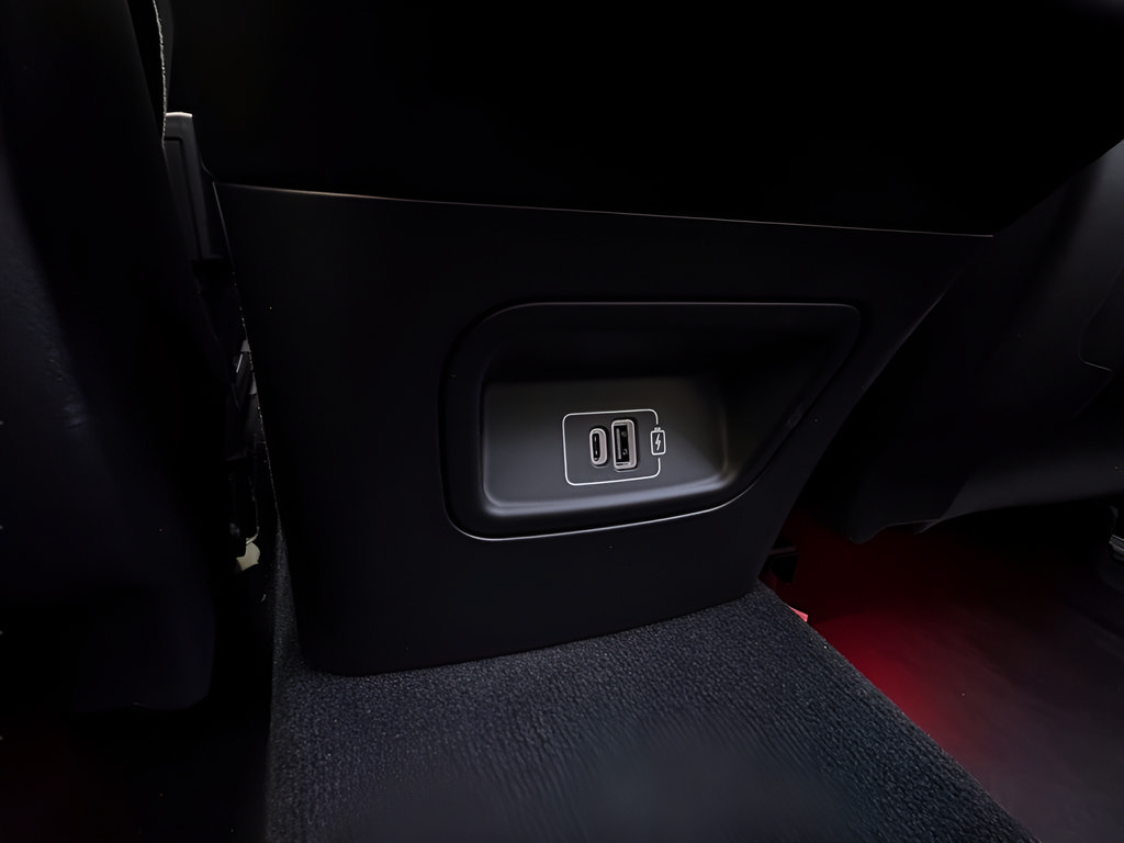 New 2025 Maserati Grecale Modena AWD/4WD image 16