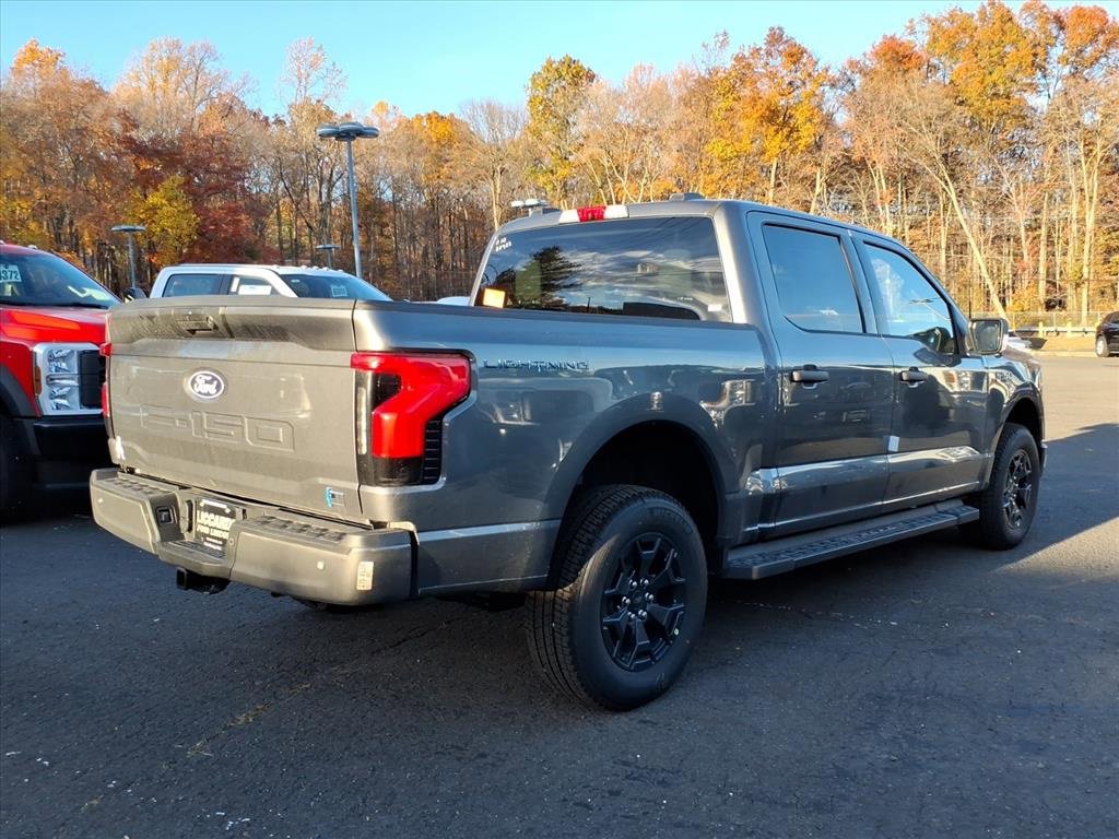New 2025 Ford F150 Lightning XLT image 4