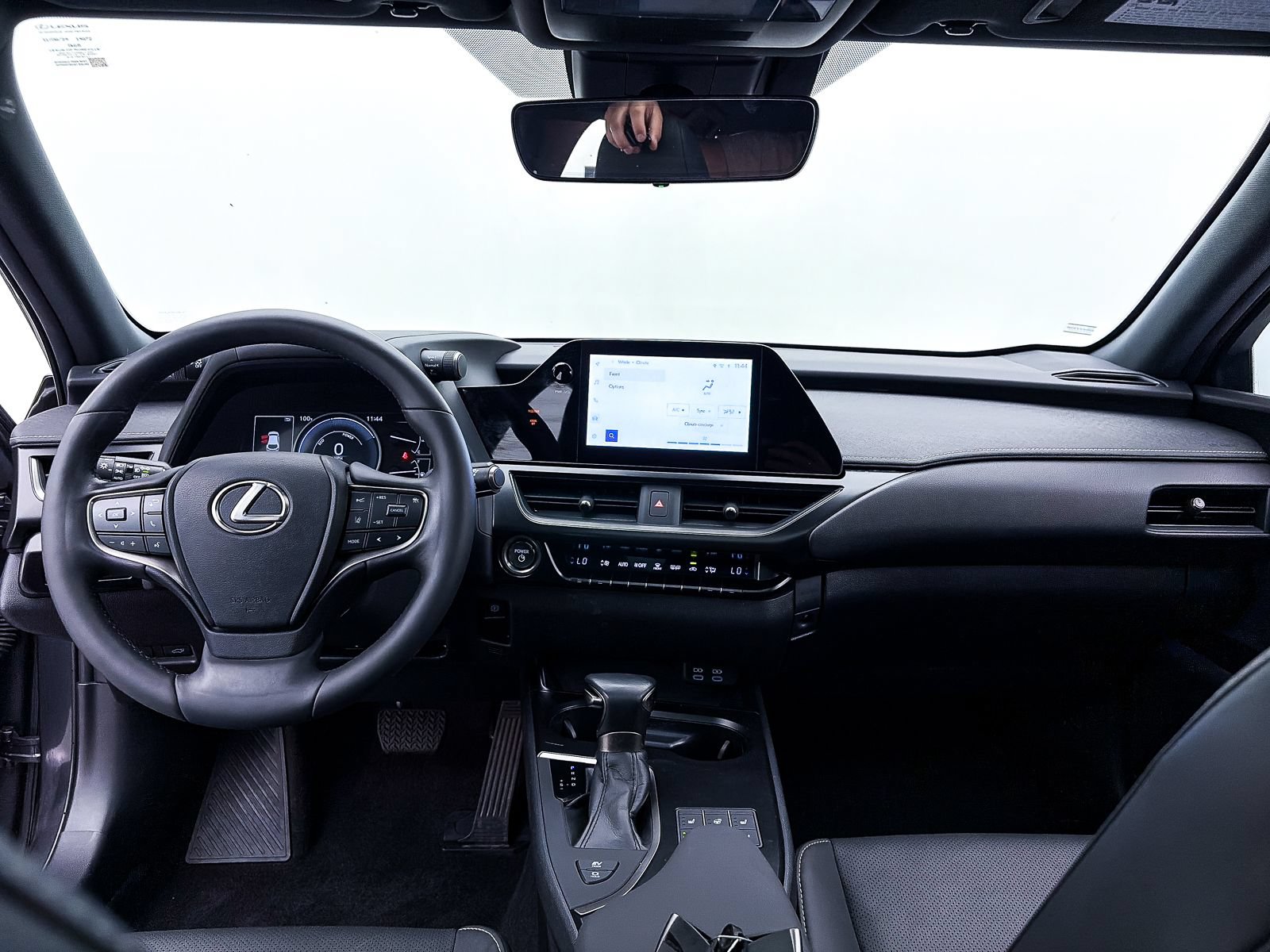 Used 2024 Lexus UX 250h F Sport FWD image 30