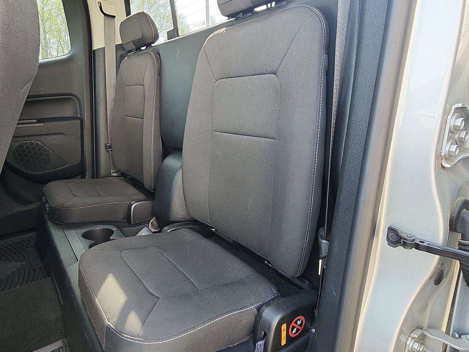 Used 2018 Chevrolet Colorado LT w/ LT Convenience Package image 19