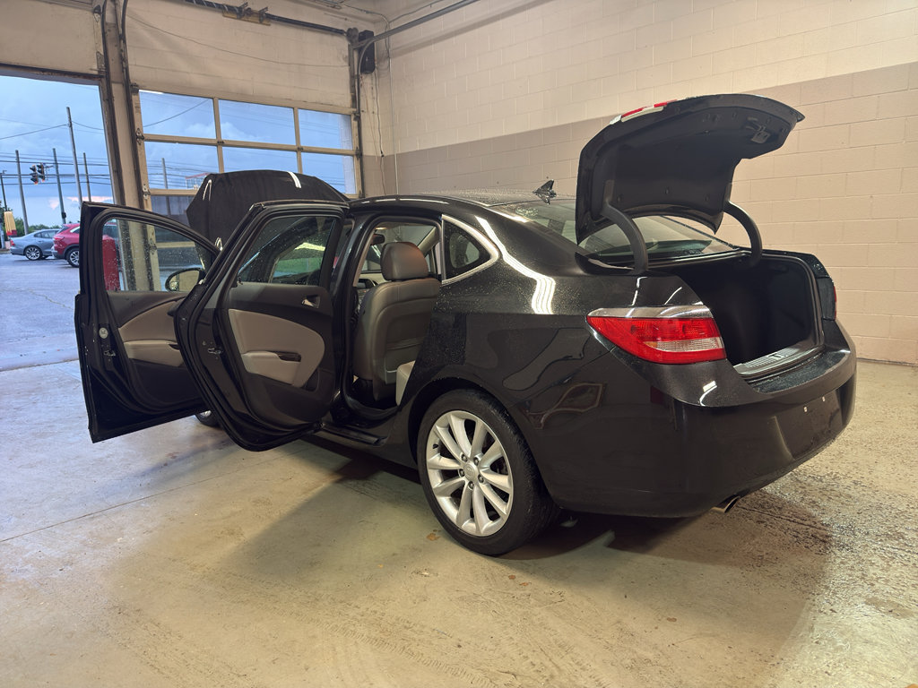 Used 2014 Buick Verano FWD image 10