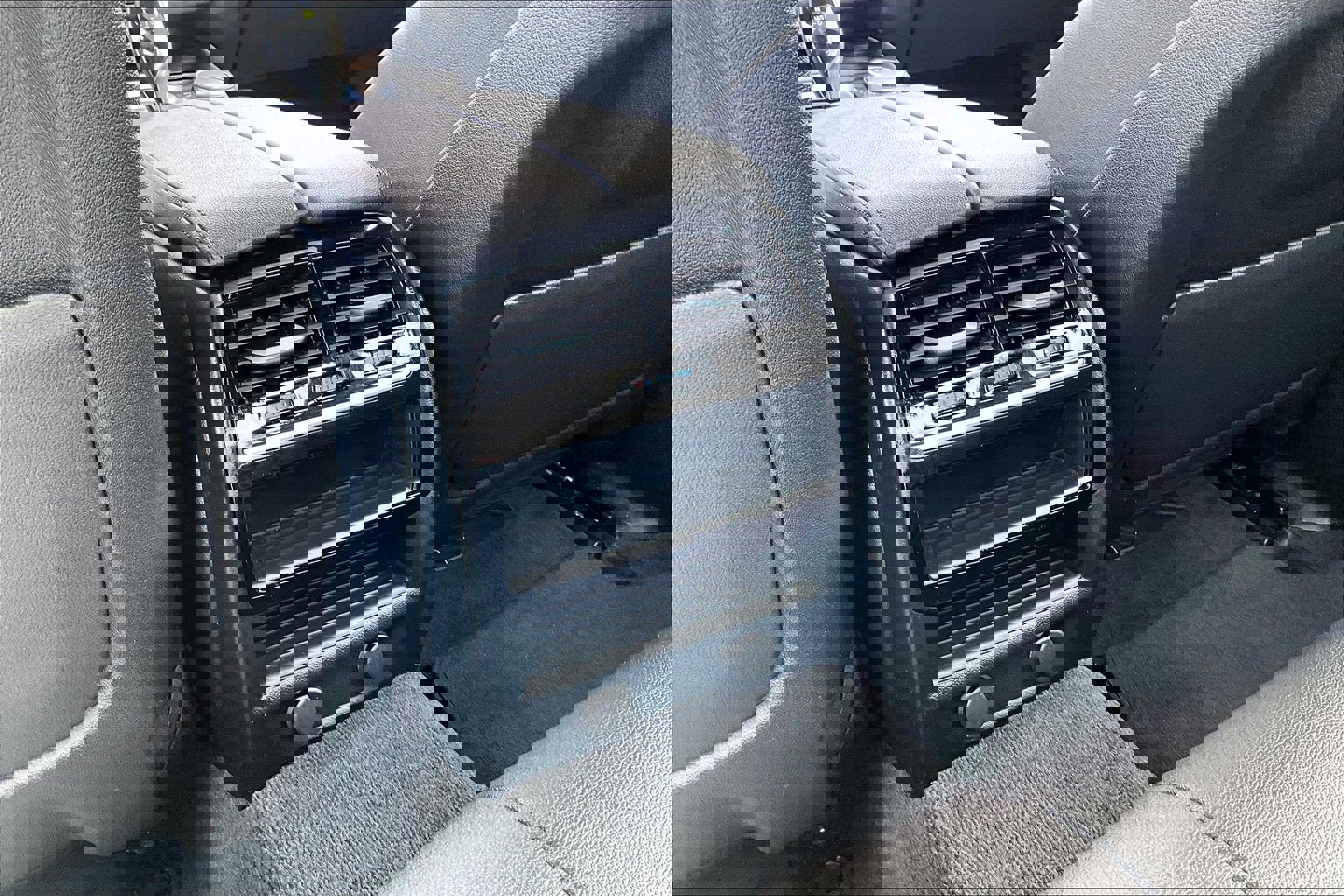 Used 2019 BMW 530i xDrive w/ Convenience Package image 33