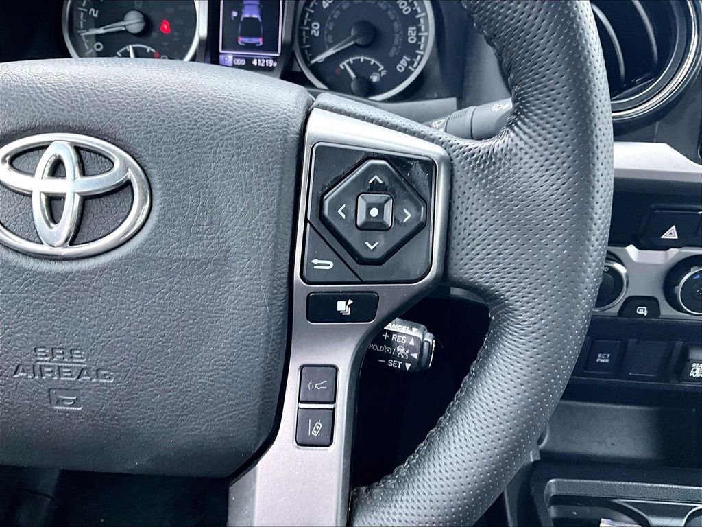 Used 2023 Toyota Tacoma SR5 AWD/4WD image 24