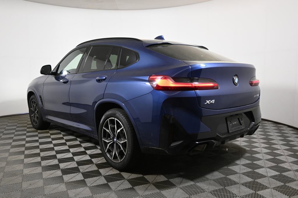 Used 2025 BMW X4 xDrive30i AWD/4WD image 9