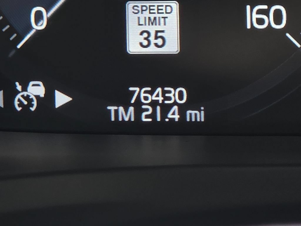 Used 2022 Volvo S60 B5 Momentum w/ Advanced Package FWD image 24