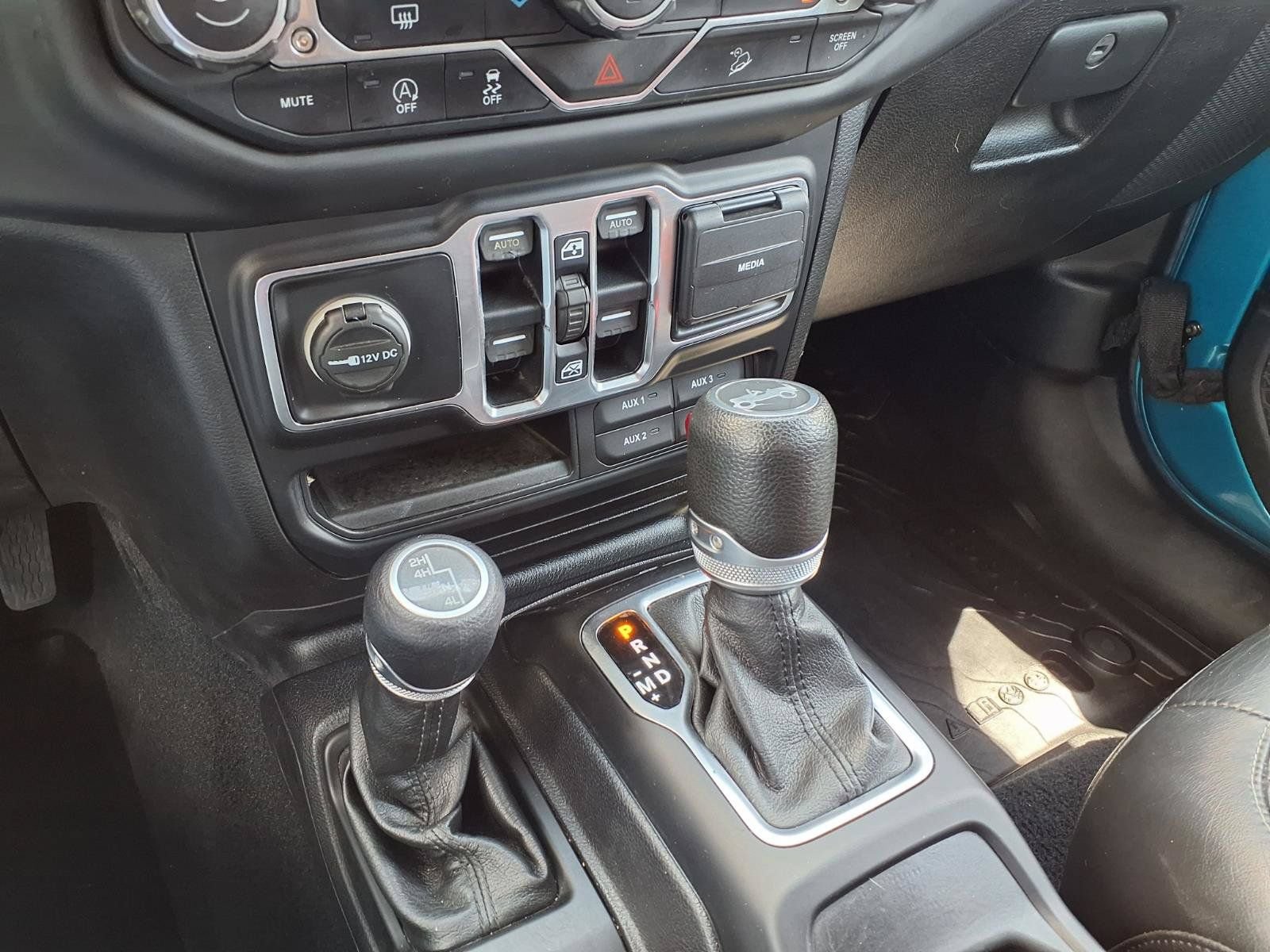 Used 2019 Jeep Wrangler Unlimited Sport S AWD/4WD image 25