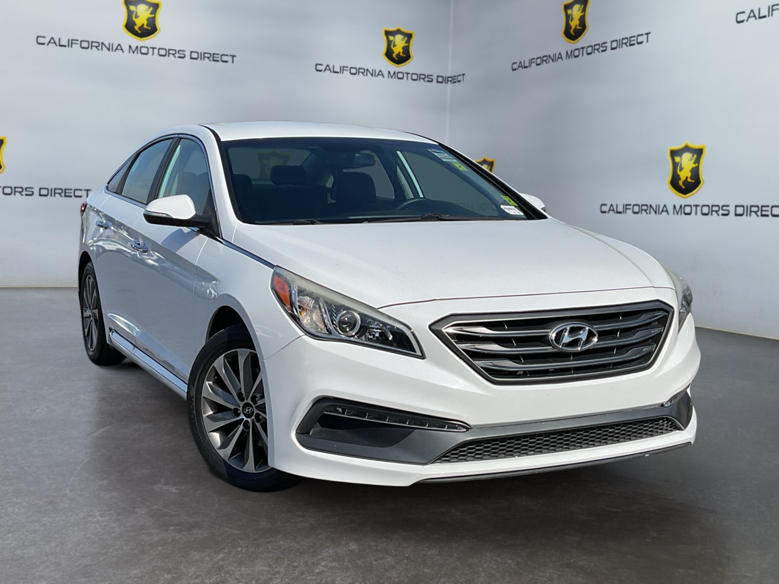 Used 2016 Hyundai Sonata Sport w/ Option Group 02 FWD image 3