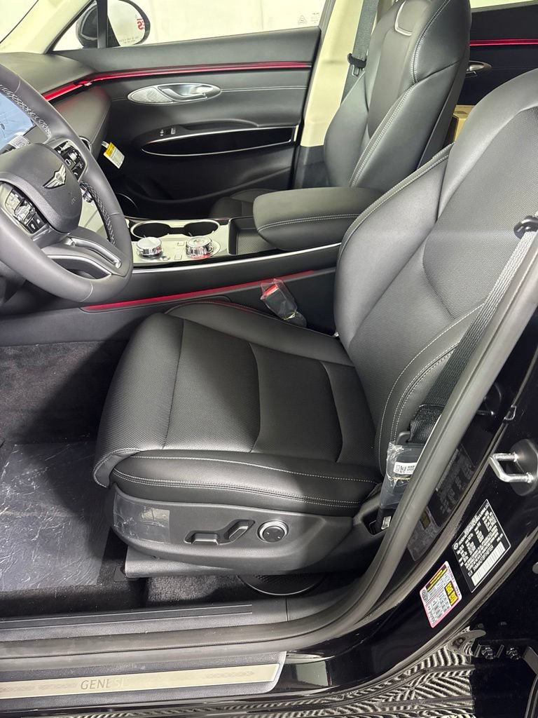 New 2026 Genesis GV70 2.5T AWD/4WD image 17