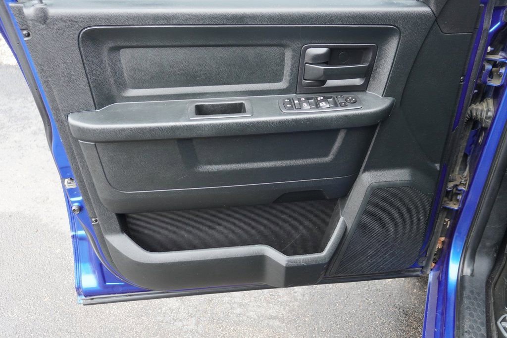 Used 2017 RAM 1500 Express image 10