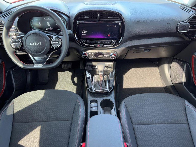 Used 2025 Kia Soul GT-Line w/ GT-Line Technology Package image 11