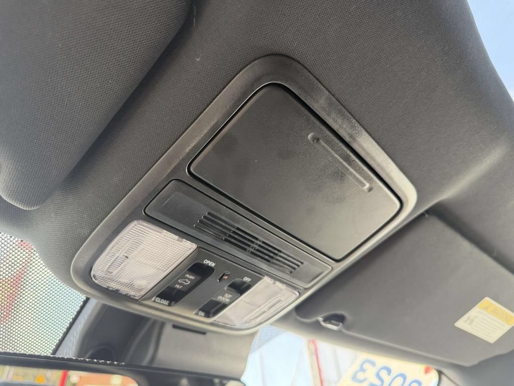 Used 2023 Honda Passport EX-L image 34