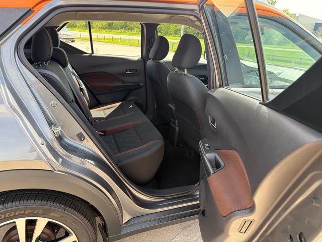 Used 2020 Nissan Kicks SR FWD image 23