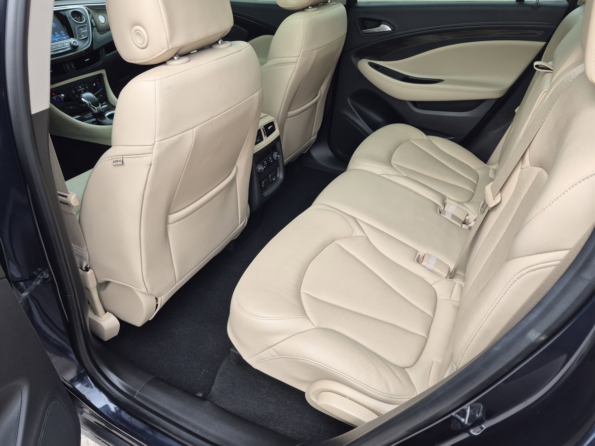 Used 2020 Buick Envision Essence w/ Experience Buick Package image 25