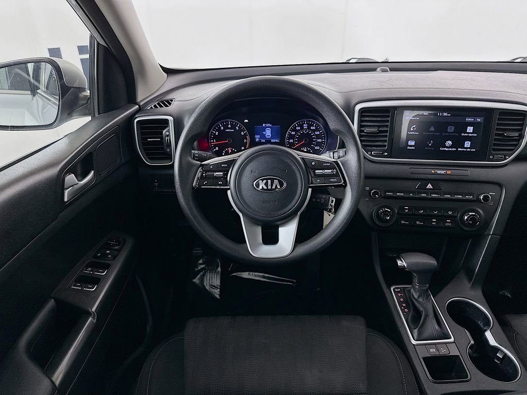Used 2020 Kia Sportage LX image 23