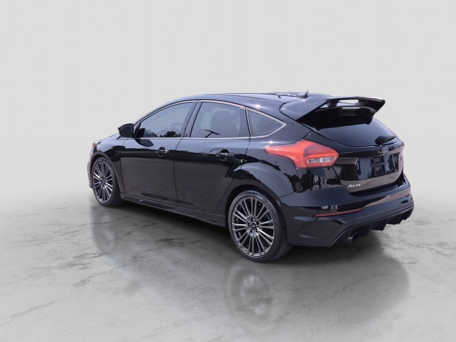 Used 2017 Ford Focus RS AWD/4WD image 6