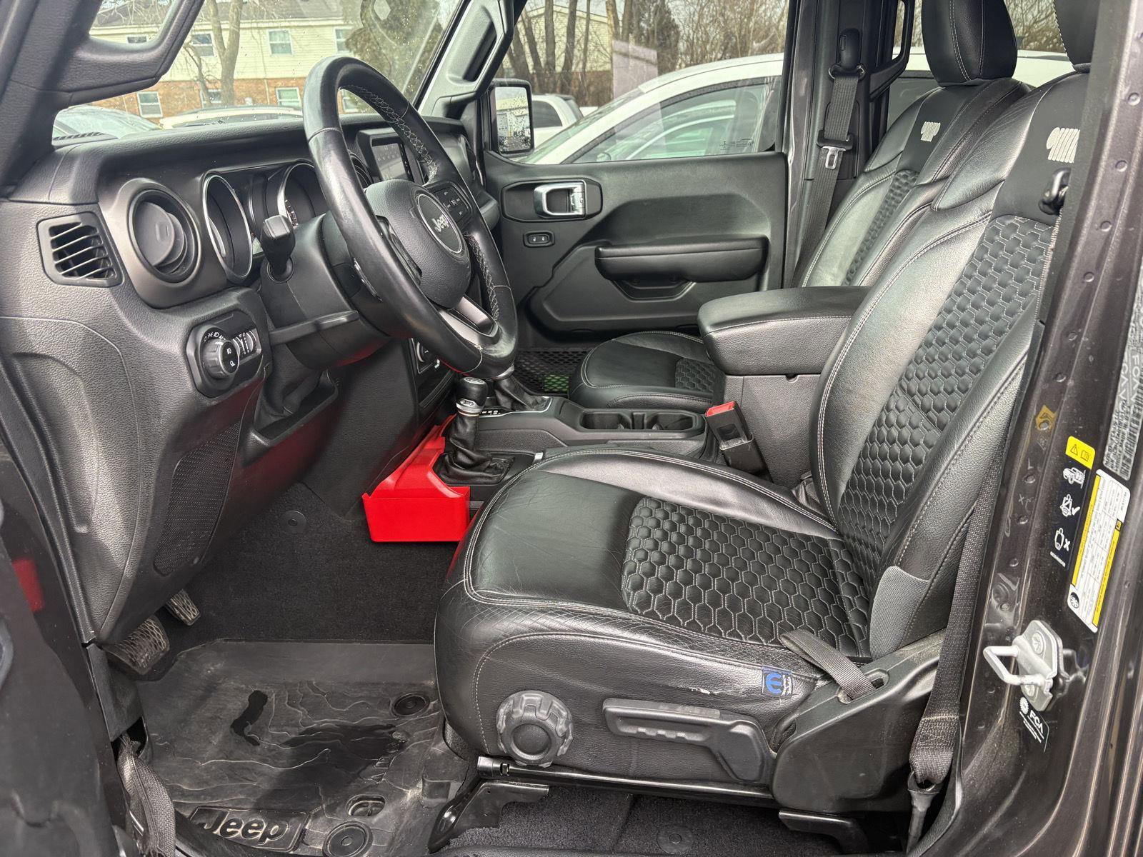 Used 2021 Jeep Gladiator Sport image 4