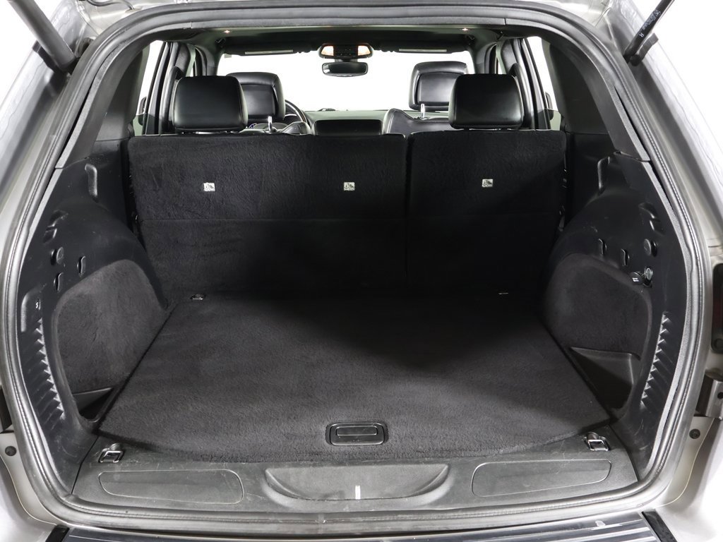 Used 2017 Jeep Grand Cherokee Altitude image 18