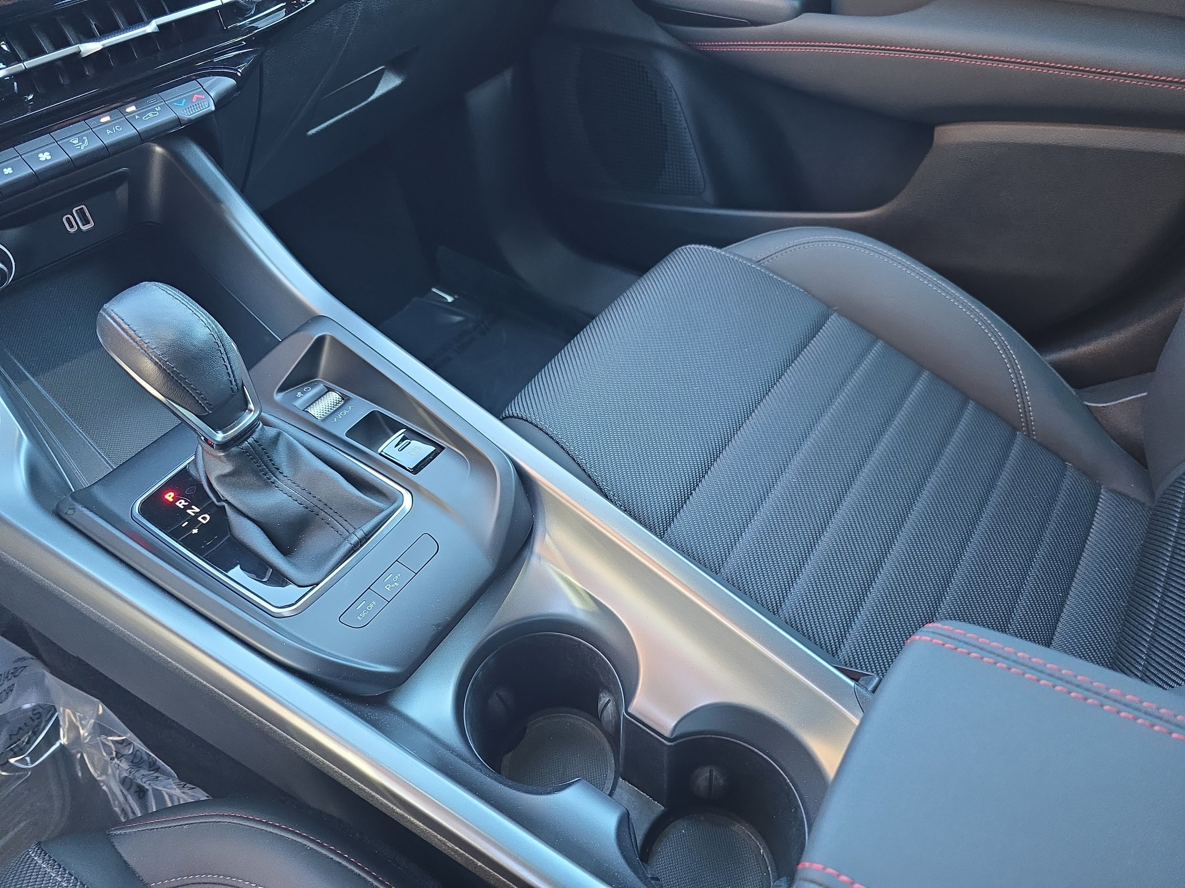 Used 2023 Dodge Hornet GT w/ GT Blacktop Package image 23