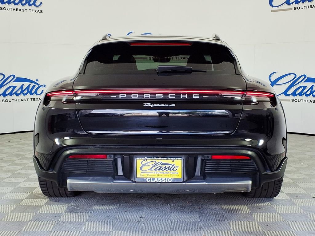 Used 2023 Porsche Taycan 4 Cross Turismo image 4