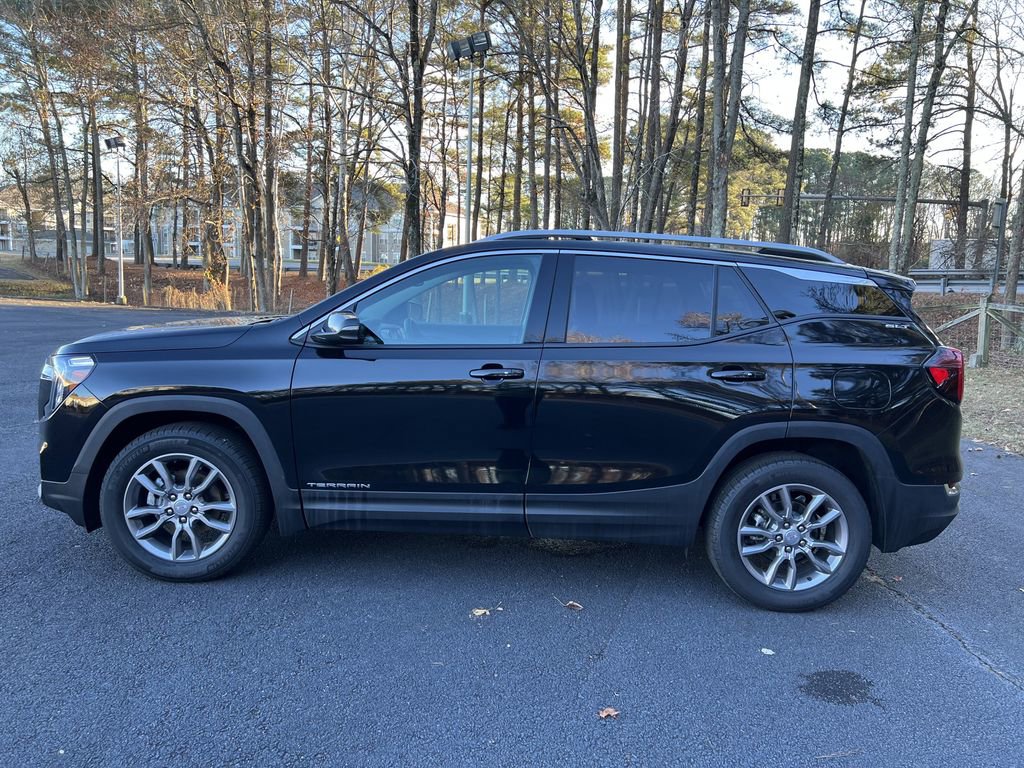 Used 2024 GMC Terrain SLT image 6
