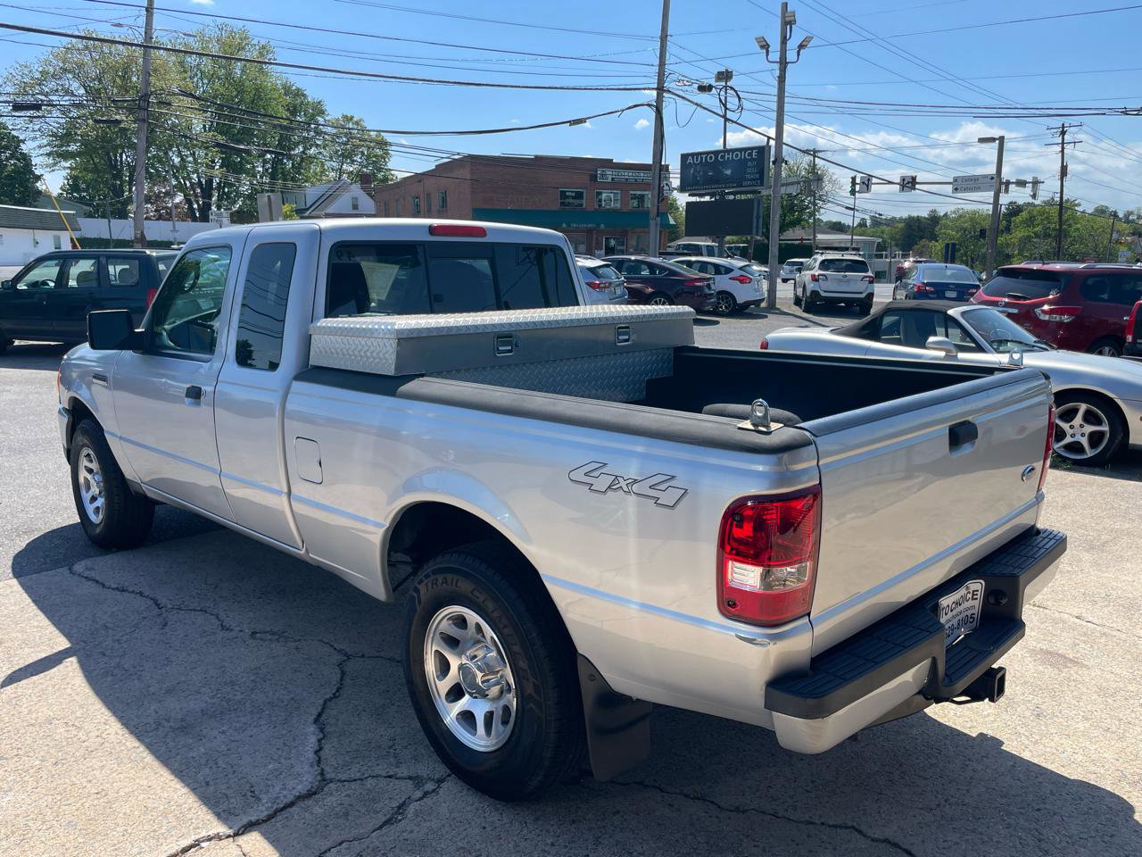 Used 2011 Ford Ranger XLT w/ Bright Trim Group AWD/4WD image 9
