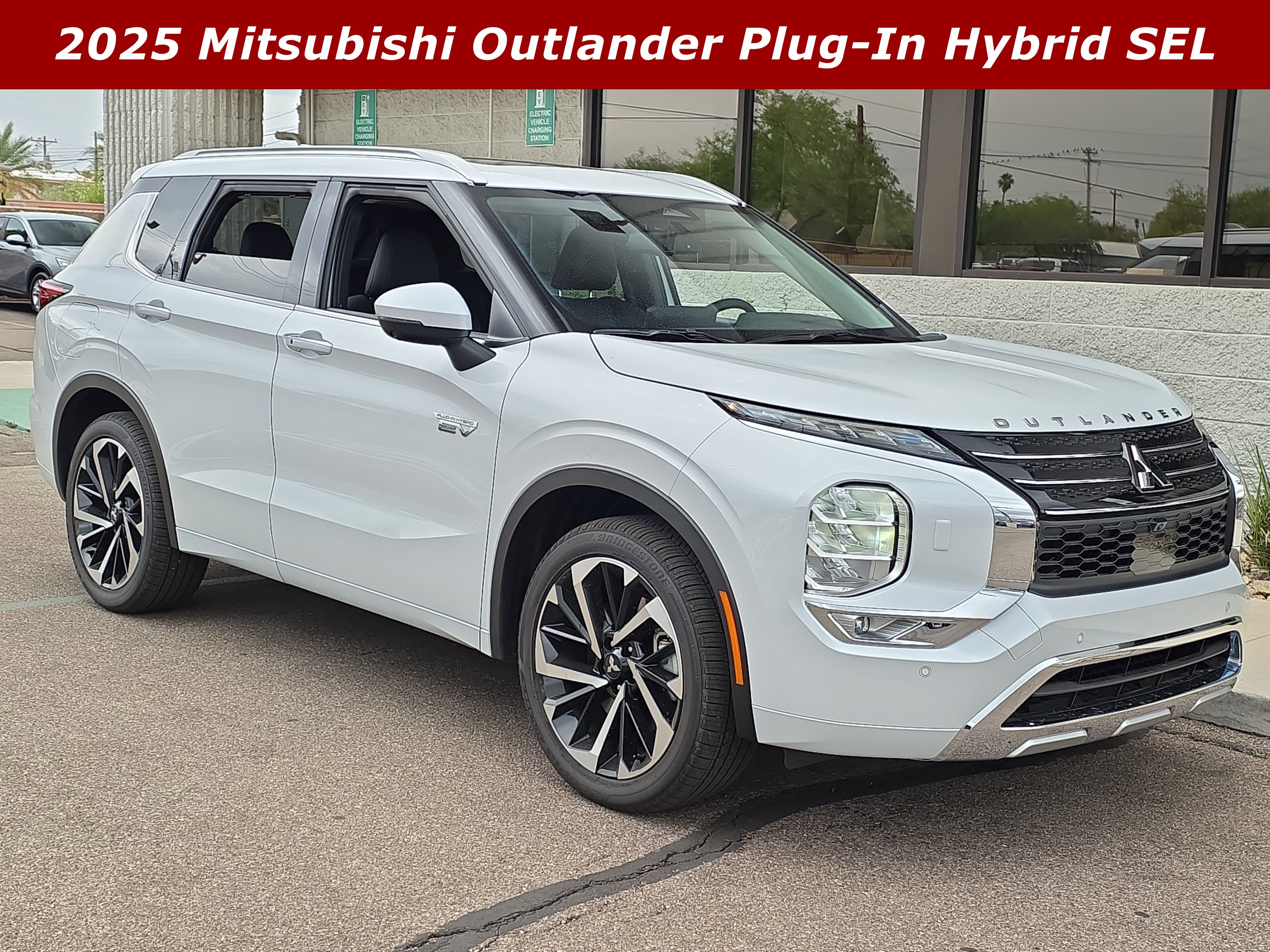 New 2025 Mitsubishi Outlander SEL