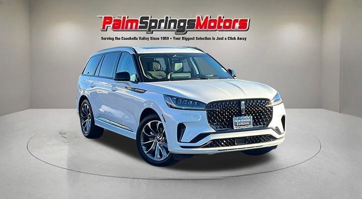 New 2025 Lincoln Aviator 2WD w/ Jet Appearance Package image 1