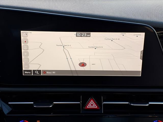 Used 2024 Kia Niro EX Touring image 21