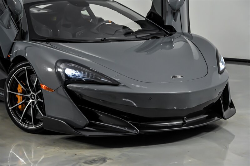 Used 2019 McLaren 600LT RWD image 3
