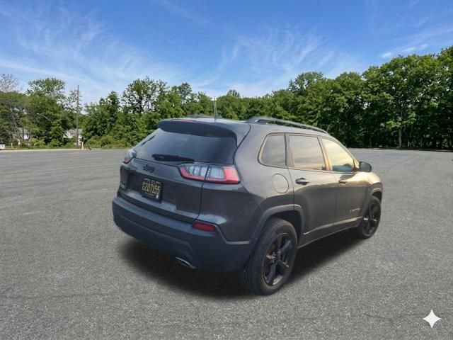 Used 2019 Jeep Cherokee Latitude Plus AWD/4WD image 6