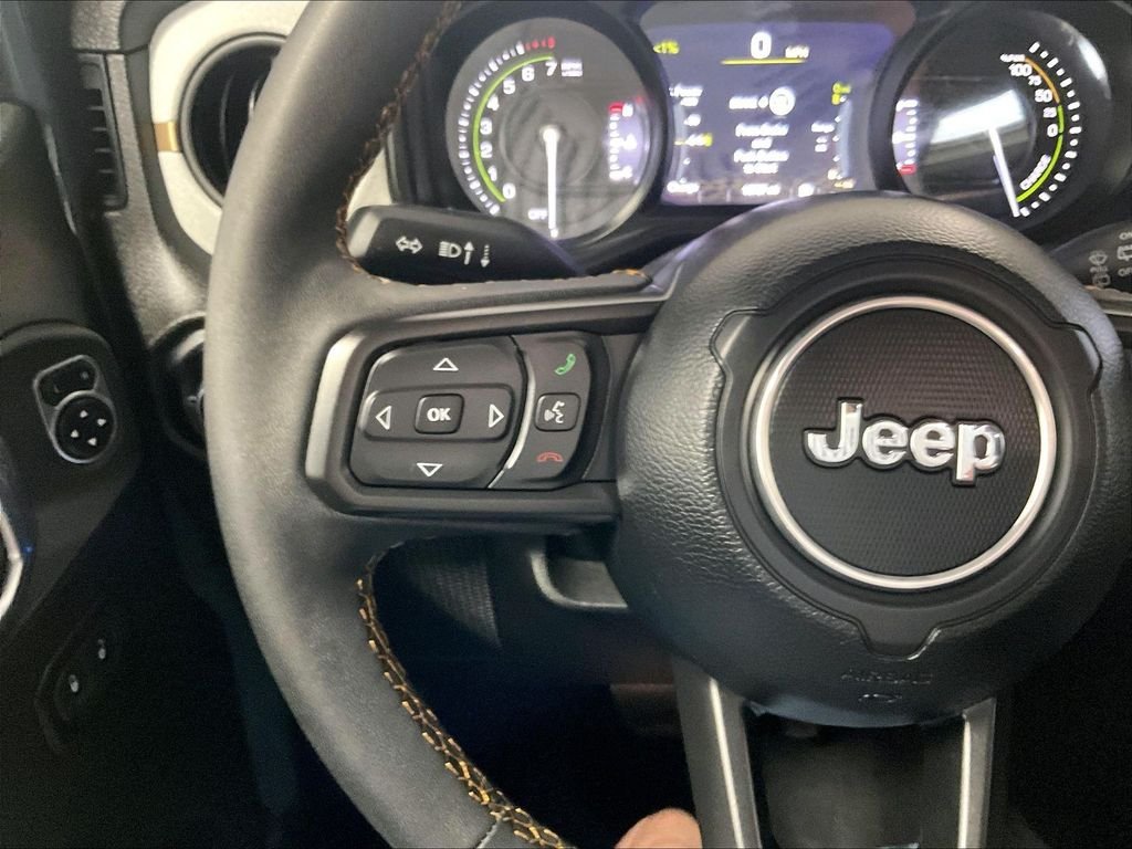 Used 2024 Jeep Wrangler Unlimited w/ Convenience Group AWD/4WD image 22