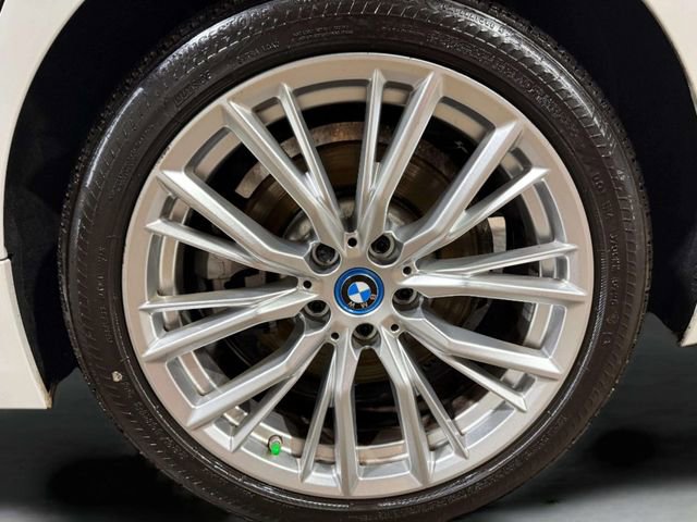 Used 2023 BMW 330e xDrive w/ Driving Assistance Package image 35