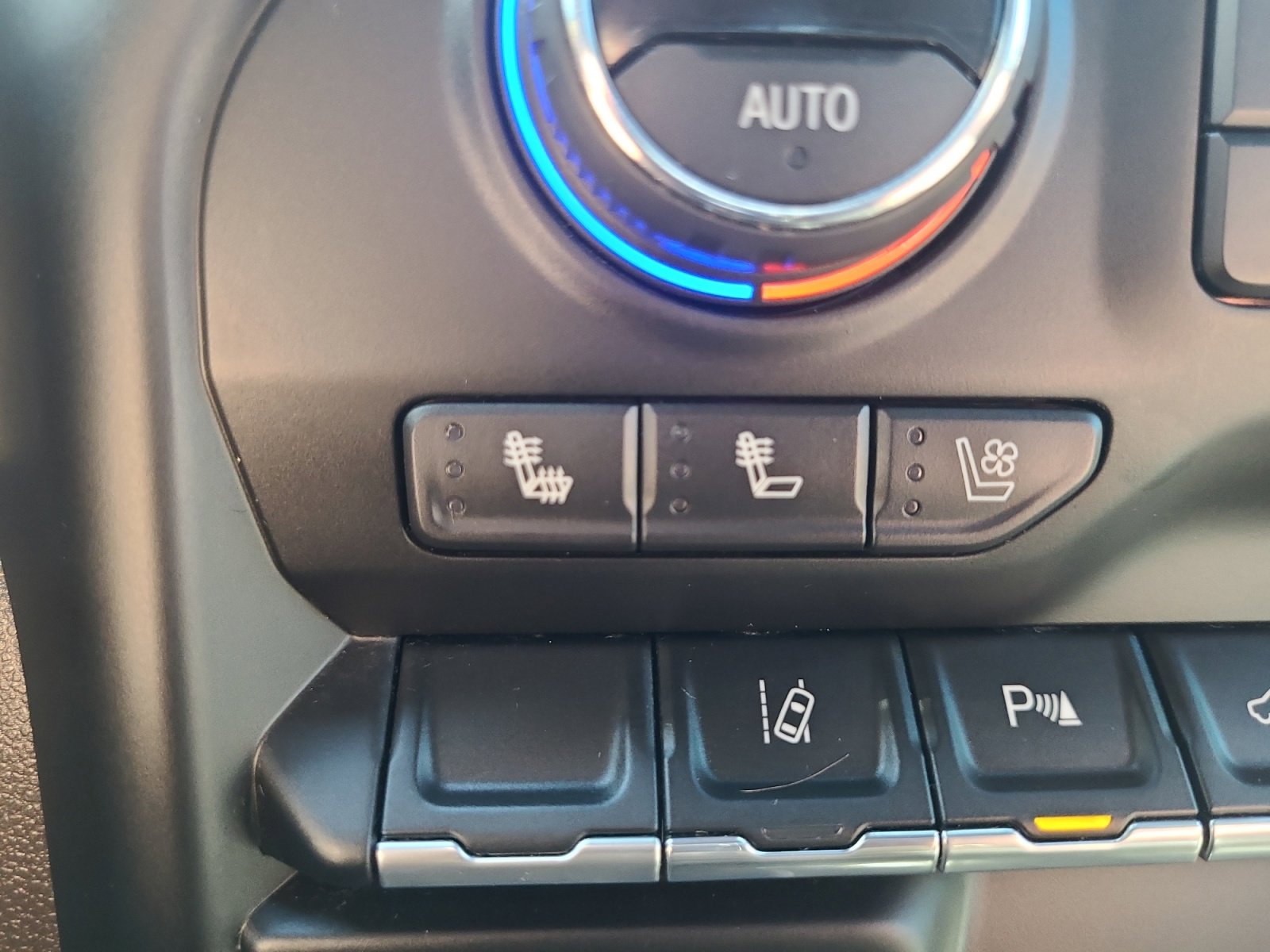 Used 2021 Chevrolet Silverado 2500 LTZ w/ LTZ Plus Package image 25