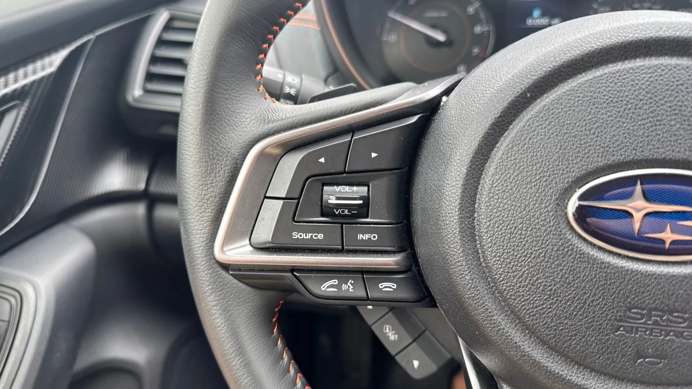 Used 2022 Subaru Crosstrek 2.0i Premium w/ Moonroof Package image 39