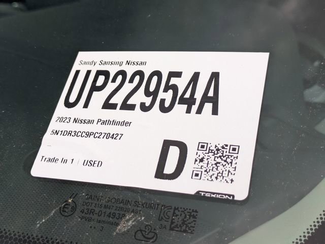 Used 2023 Nissan Pathfinder SL AWD/4WD image 7
