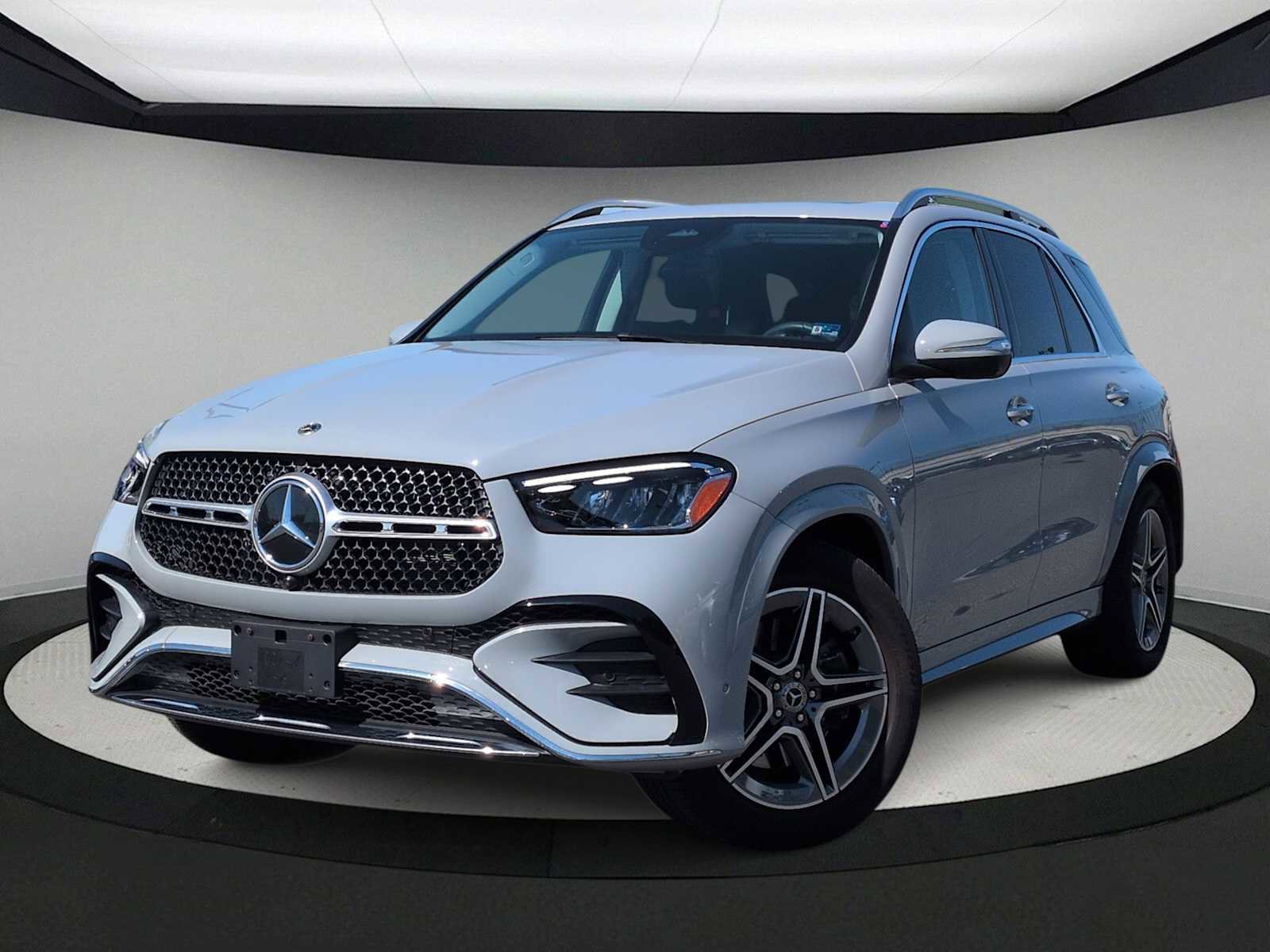 Used 2024 Mercedes-Benz GLE 350 4MATIC image 1