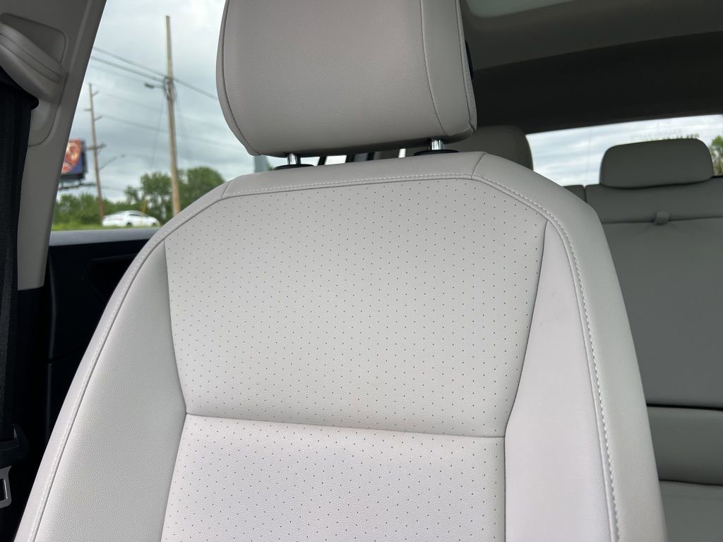 Certified 2021 Volkswagen Tiguan SE AWD/4WD image 21