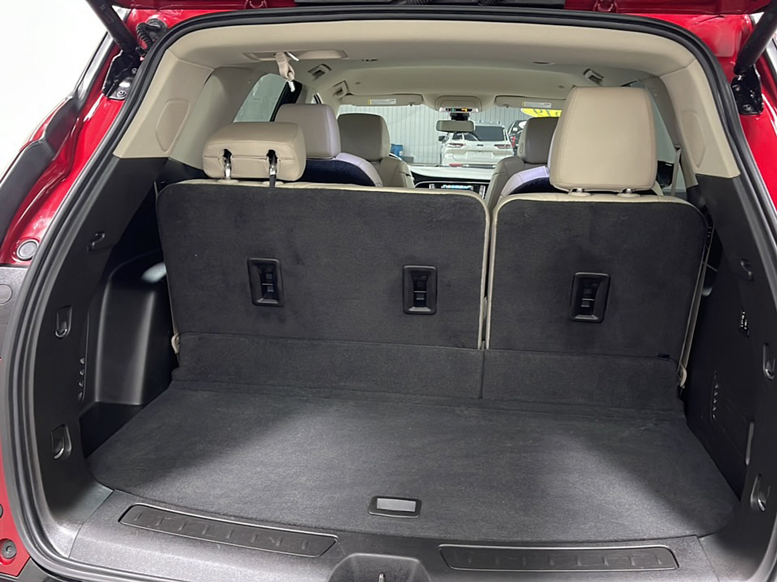 Used 2019 Buick Enclave Premium w/ Trailering Package, 5000 lbs. FWD image 17