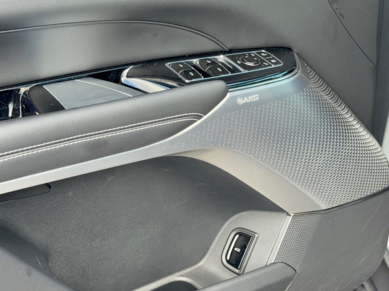 Certified 2024 Cadillac Lyriq Sport RWD image 15