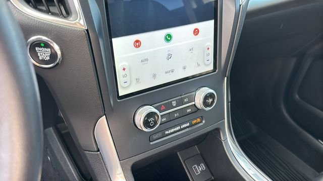 Used 2023 Ford Edge Titanium AWD/4WD image 19