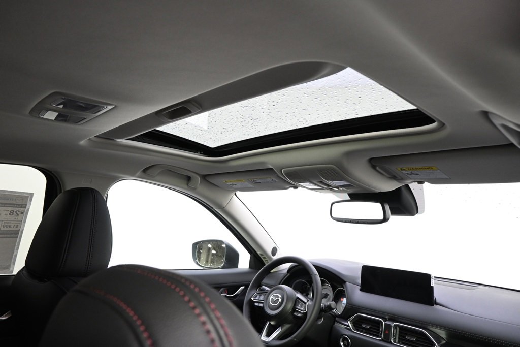 New 2025 MAZDA CX-5 Carbon Edition image 17